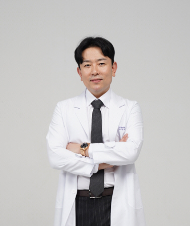 우리성형외과 강병수 원장