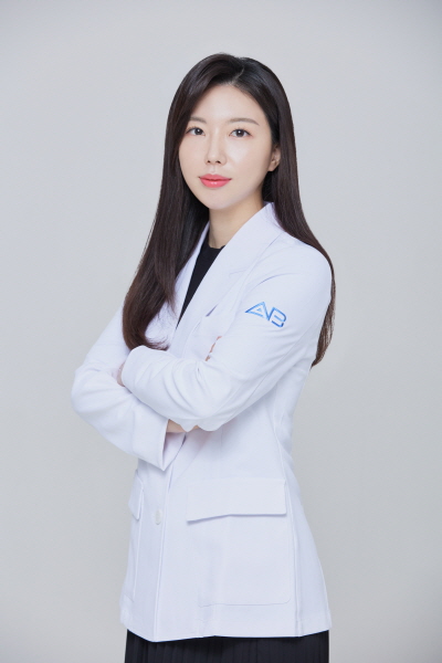에이비클리닉 신희지 원장