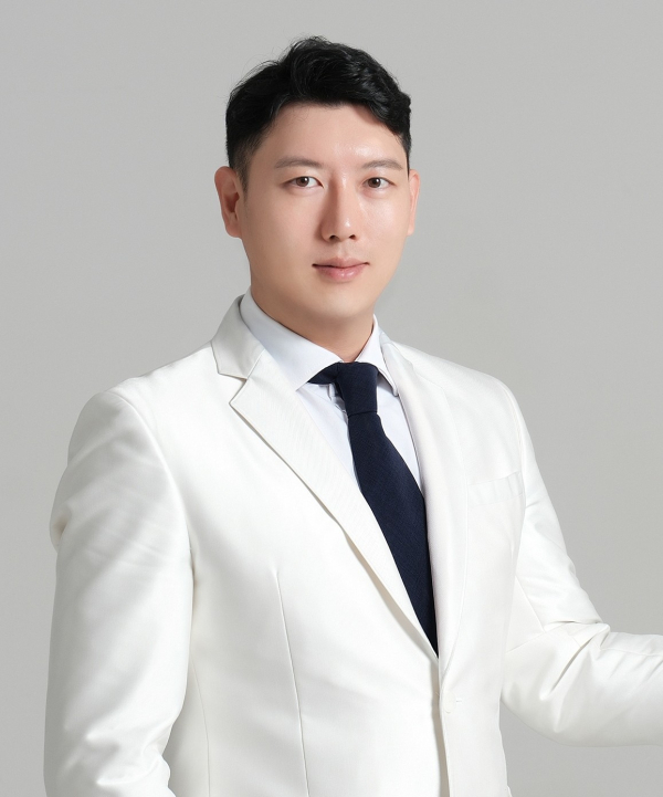 제이준성형외과 박기수(성형외과 전문의) 원장